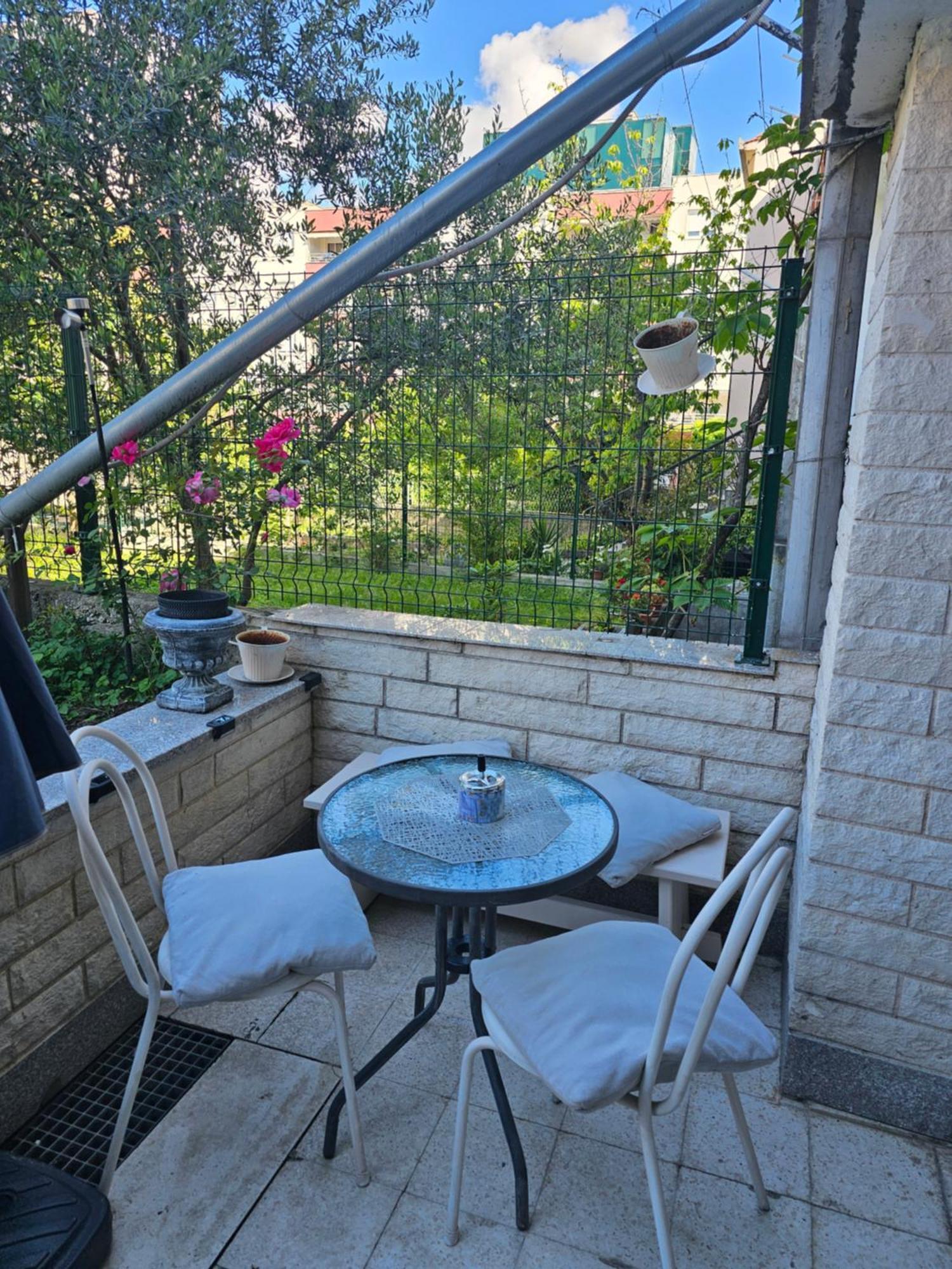 Apartment Split